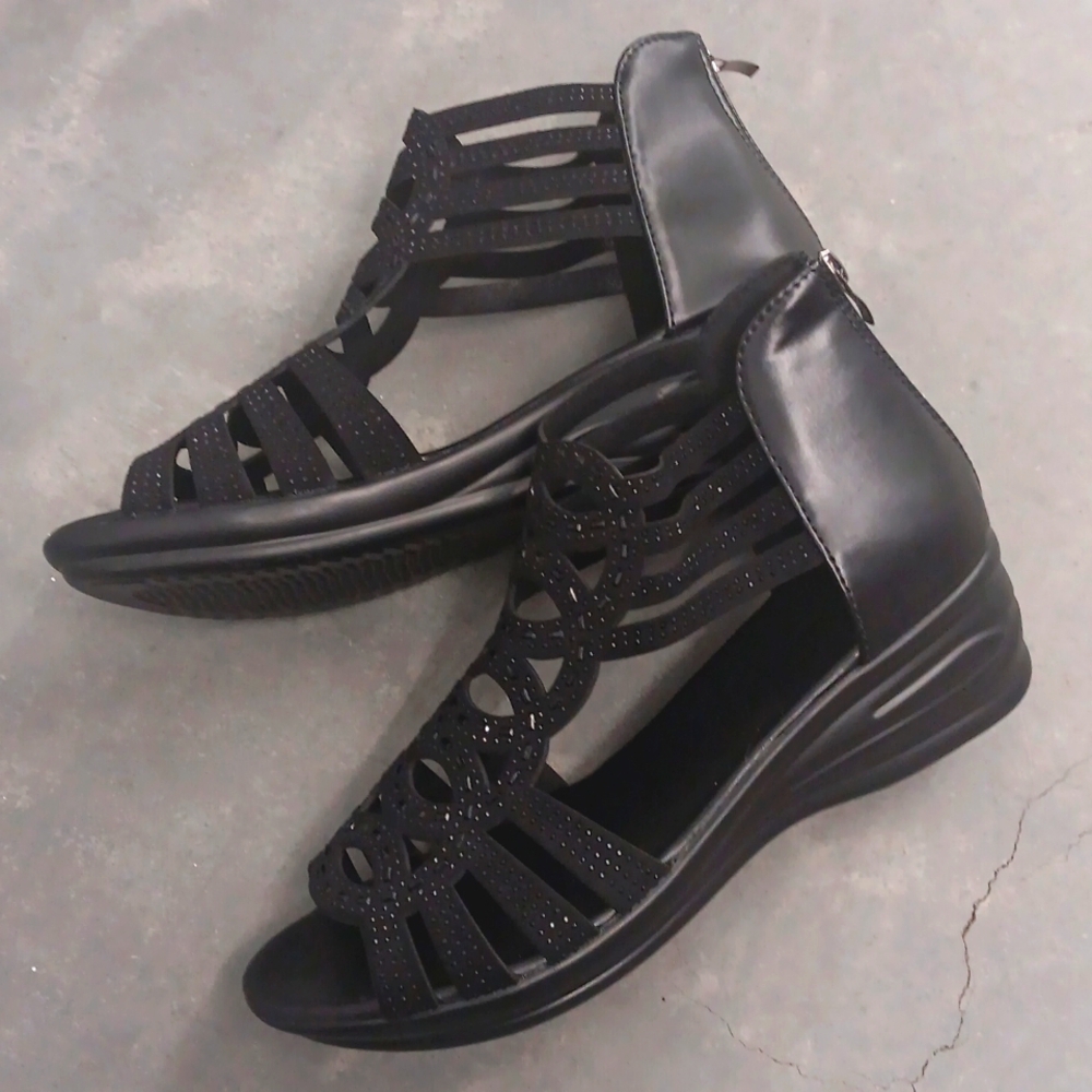 NEW black wedge sandals NIB size 41